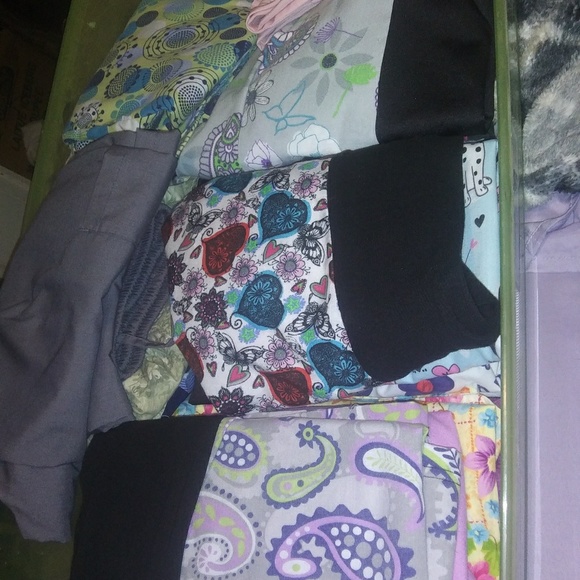 Scrubs - Picture 3 of 3